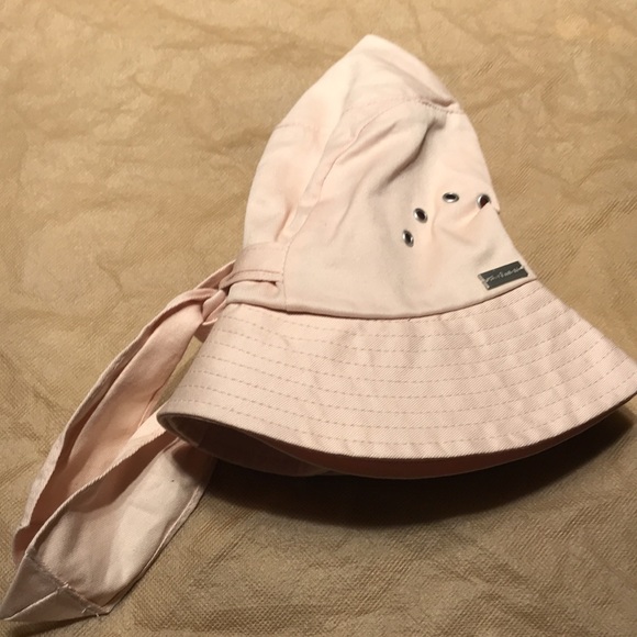 Betmar Lightweight Bucket Hat - Picture 15 of 16